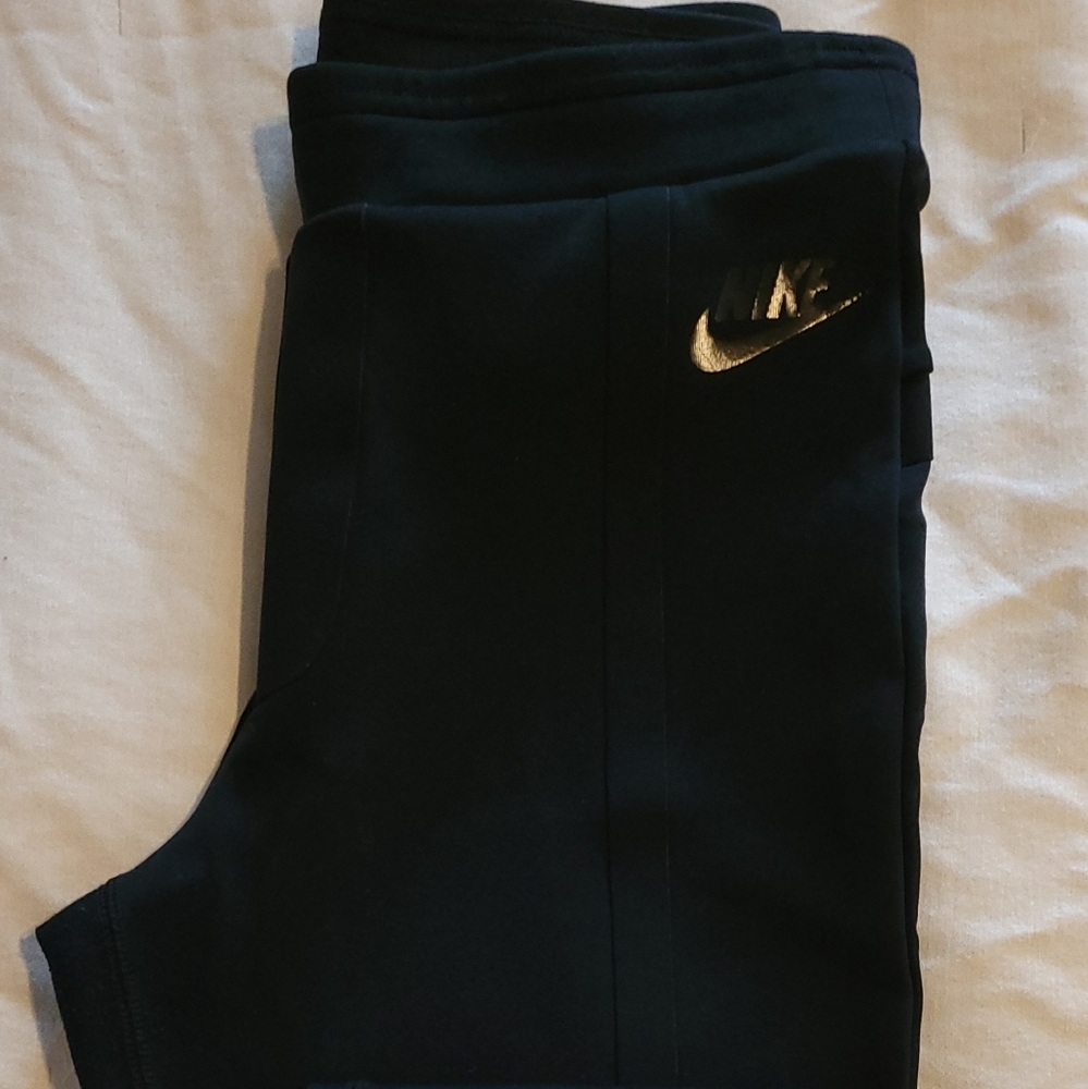 Nike Bonded Pants/Joggers